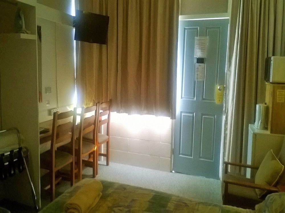 Warren Motor Inn Экстерьер фото