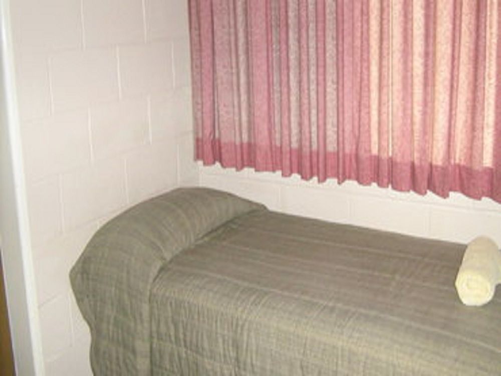 Warren Motor Inn Экстерьер фото